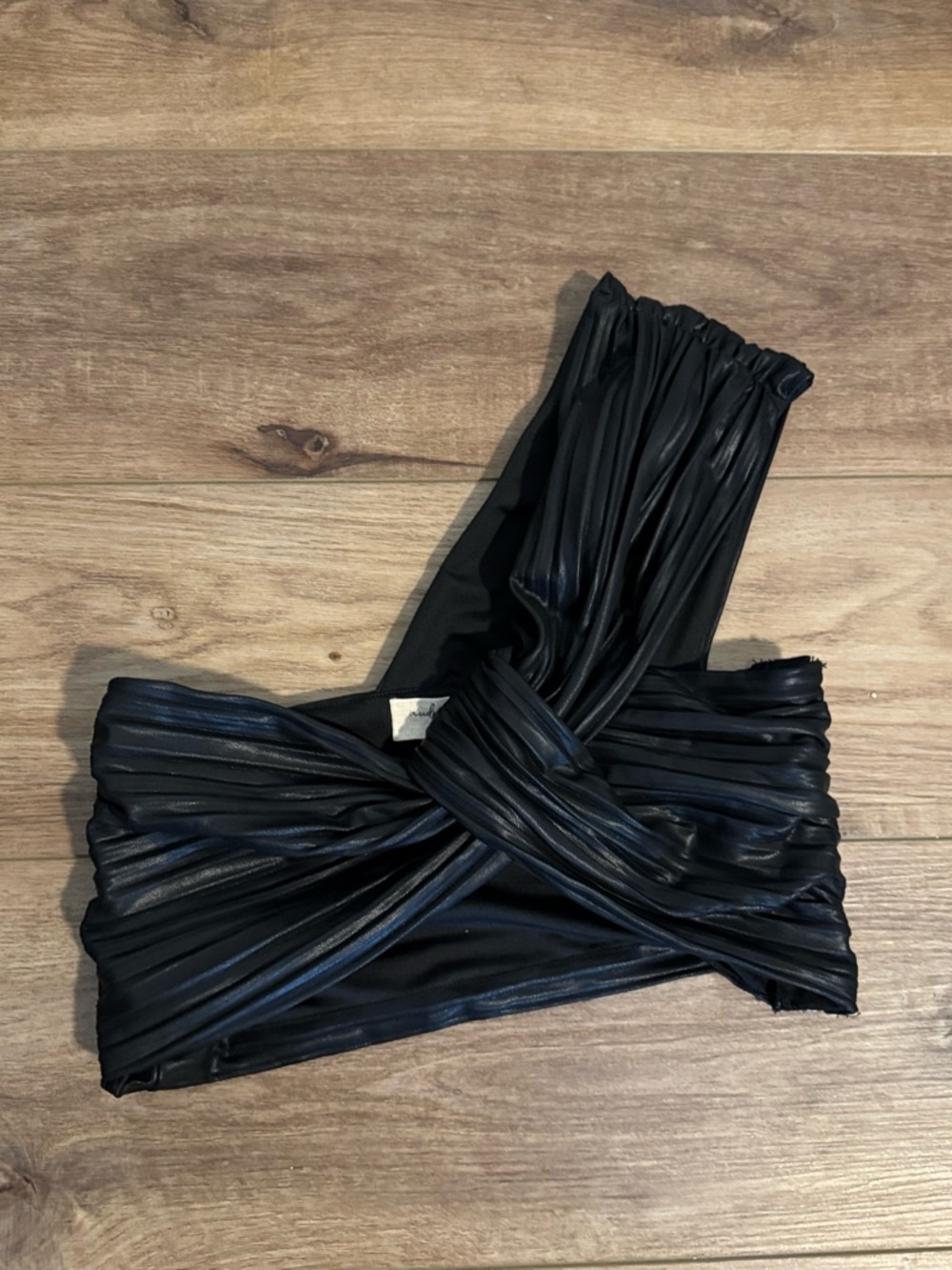 Audrey 3+1 Black Pleated Leatherette bandeau shoulder top